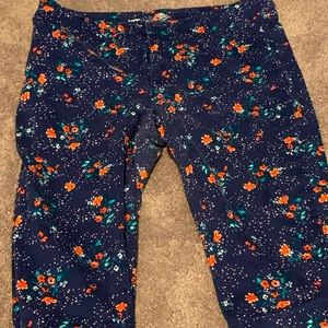 St. John’s Bay Capris PETITE